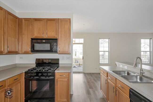 Building Photo - 201 Barrett Dr