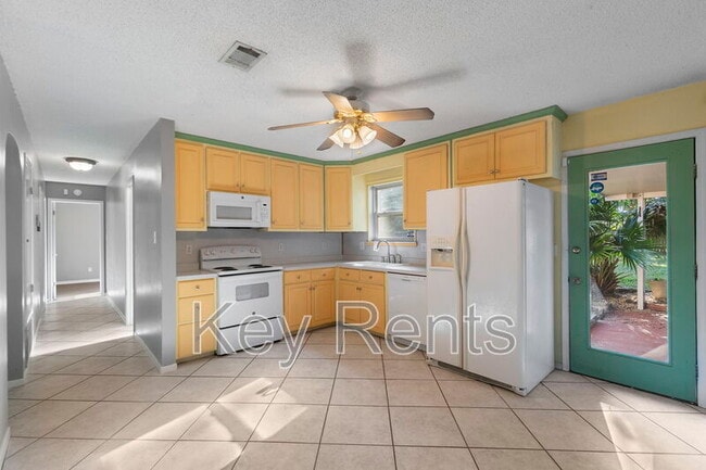 Building Photo - 6555 Bellview Pines Pl