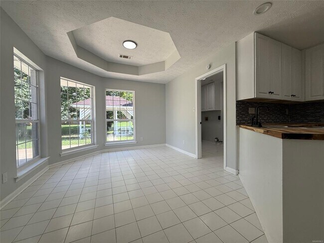 Building Photo - 6524 Foxleigh Ct