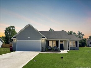 Building Photo - 21 Cardinal Dr