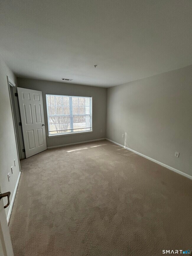 Building Photo - 138 Hollow Tree Ridge Rd