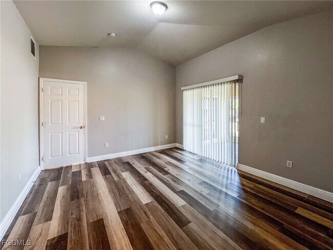 Building Photo - 4304 12th St W