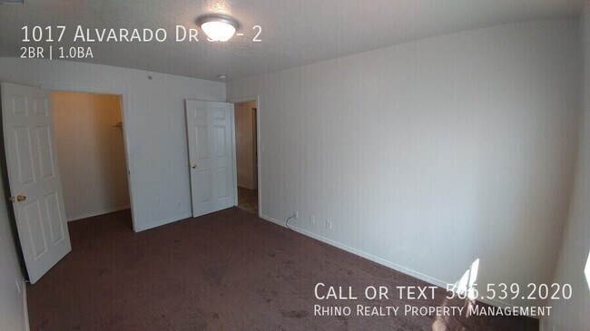 Building Photo - 1017 Alvarado Dr SE