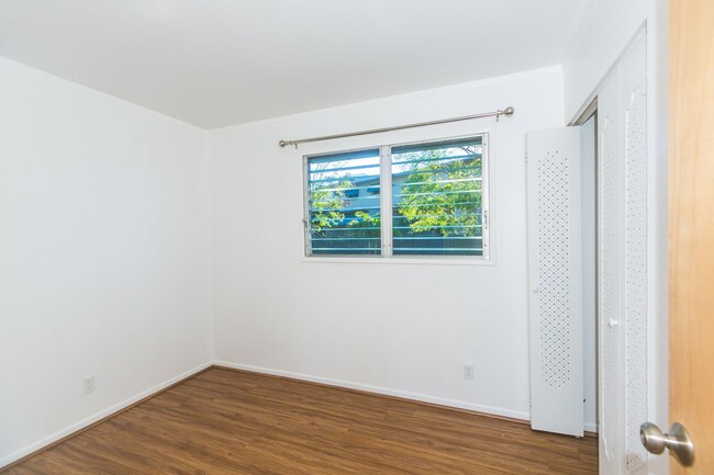 Building Photo - 98-858 Iho Place Unit #B