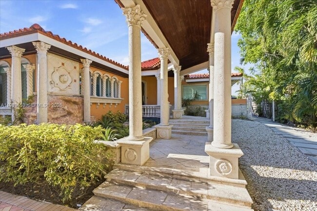 Building Photo - 1249 Biscaya Dr