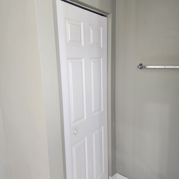 Building Photo - 6648 Liberty Pl