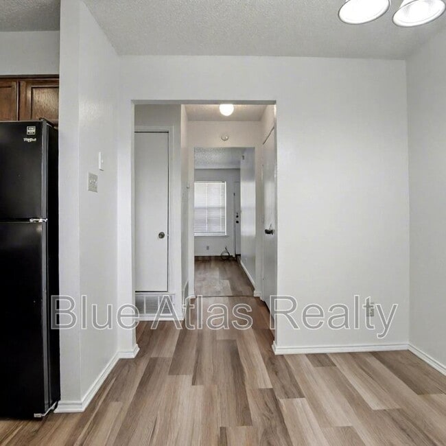 Building Photo - 205 Pate Orr Rd N