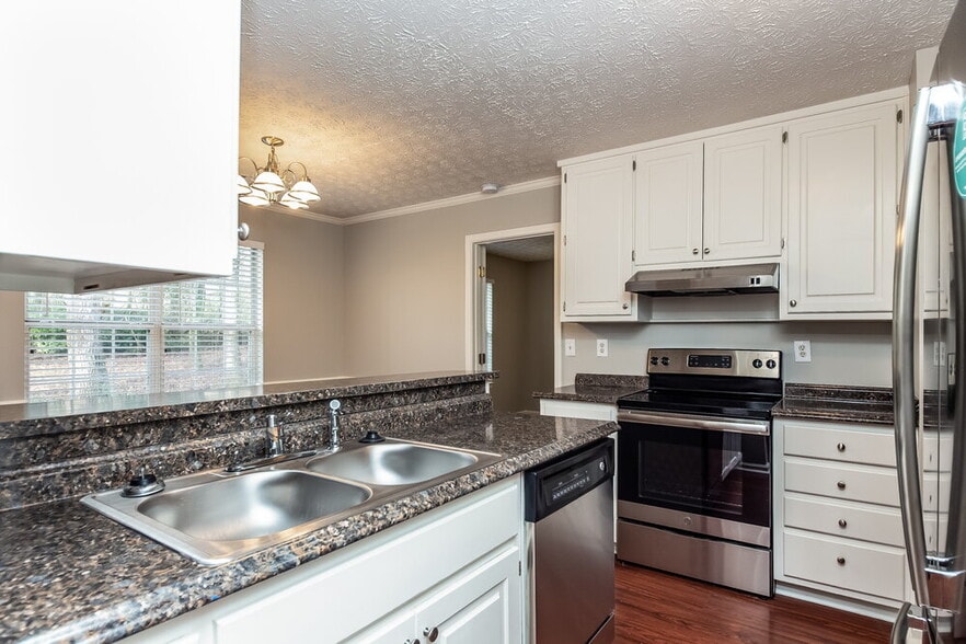 Building Photo - 434 Fairhaven Ct