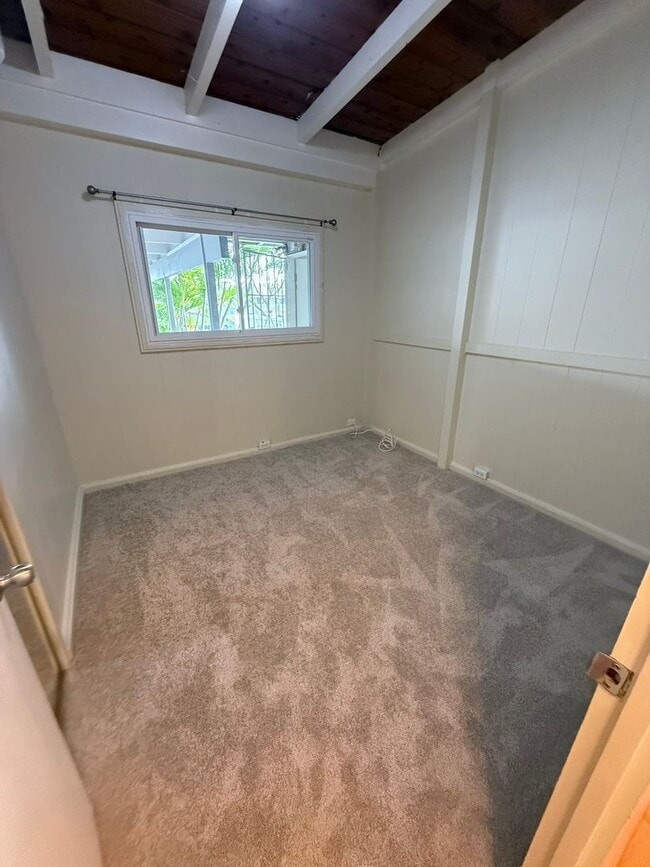 Building Photo - Spacious 3-Bedroom / 2-Bathroom Single-Family Home with Stunning Views – AVAILABLE NOW!