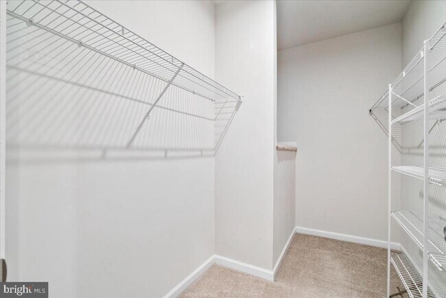 Building Photo - 6500 Walcott Ln