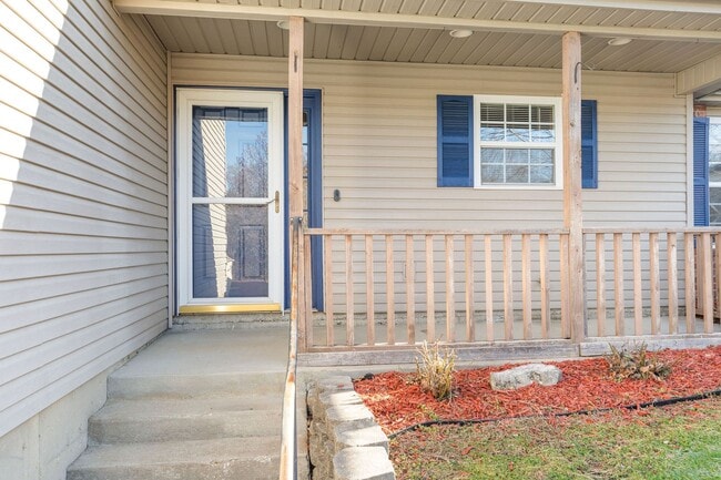 Building Photo - Single-Family Home in Black Oak Estates, Branson