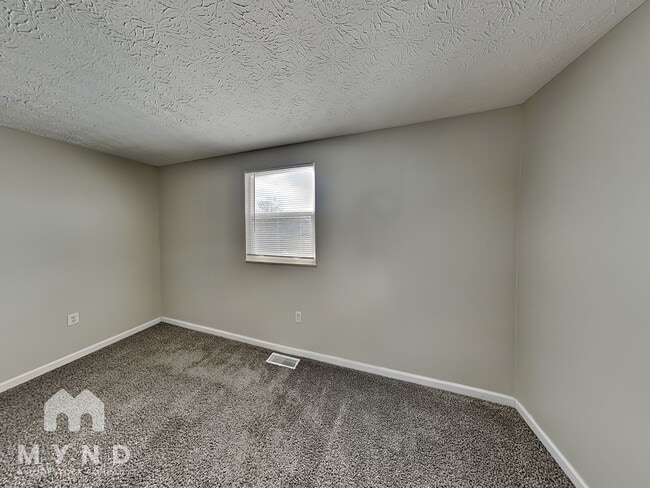 Building Photo - 849 Upwoods Dr