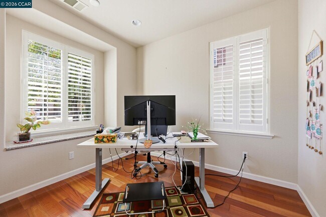 Building Photo - 165 Paddington Ct