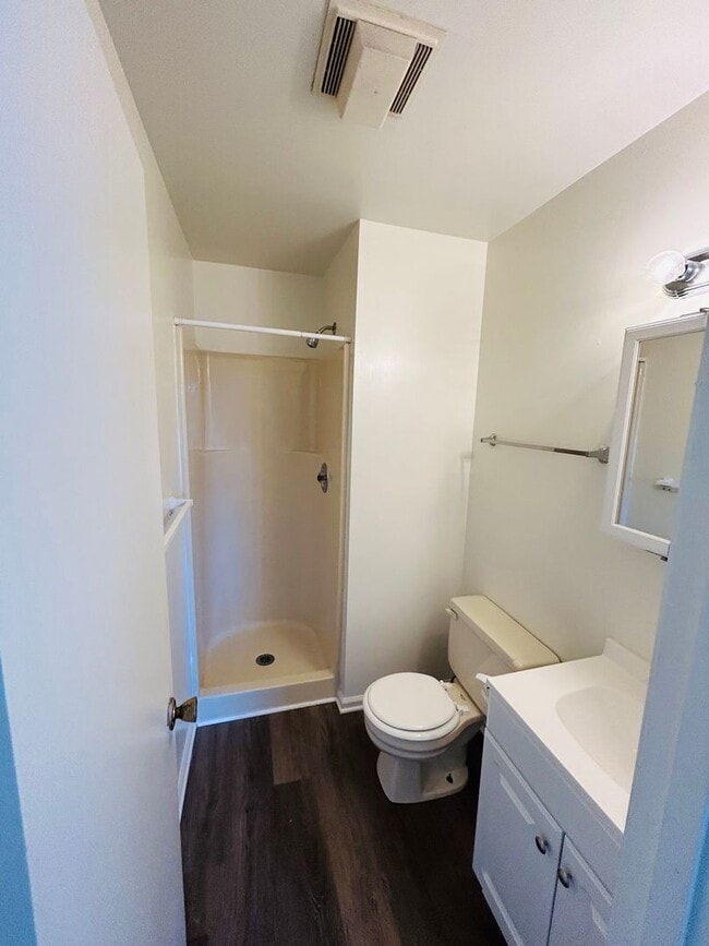 Building Photo - Spacious Townhome in Blacksburg, VA.