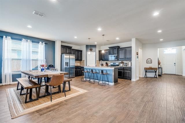 Building Photo - 16025 Charing Cross Dr