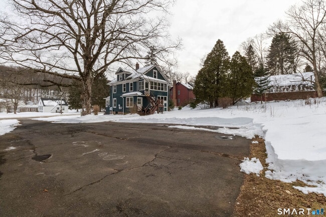 Building Photo - 63 Main St