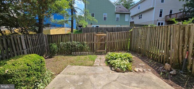 Building Photo - 15623 Plaid Dr