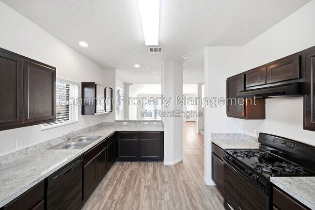 Building Photo - 19 Santa Barbara Dr