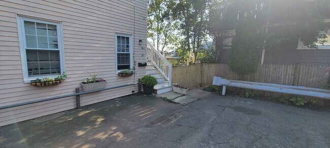 Parking - 30 Ingalls Terrace
