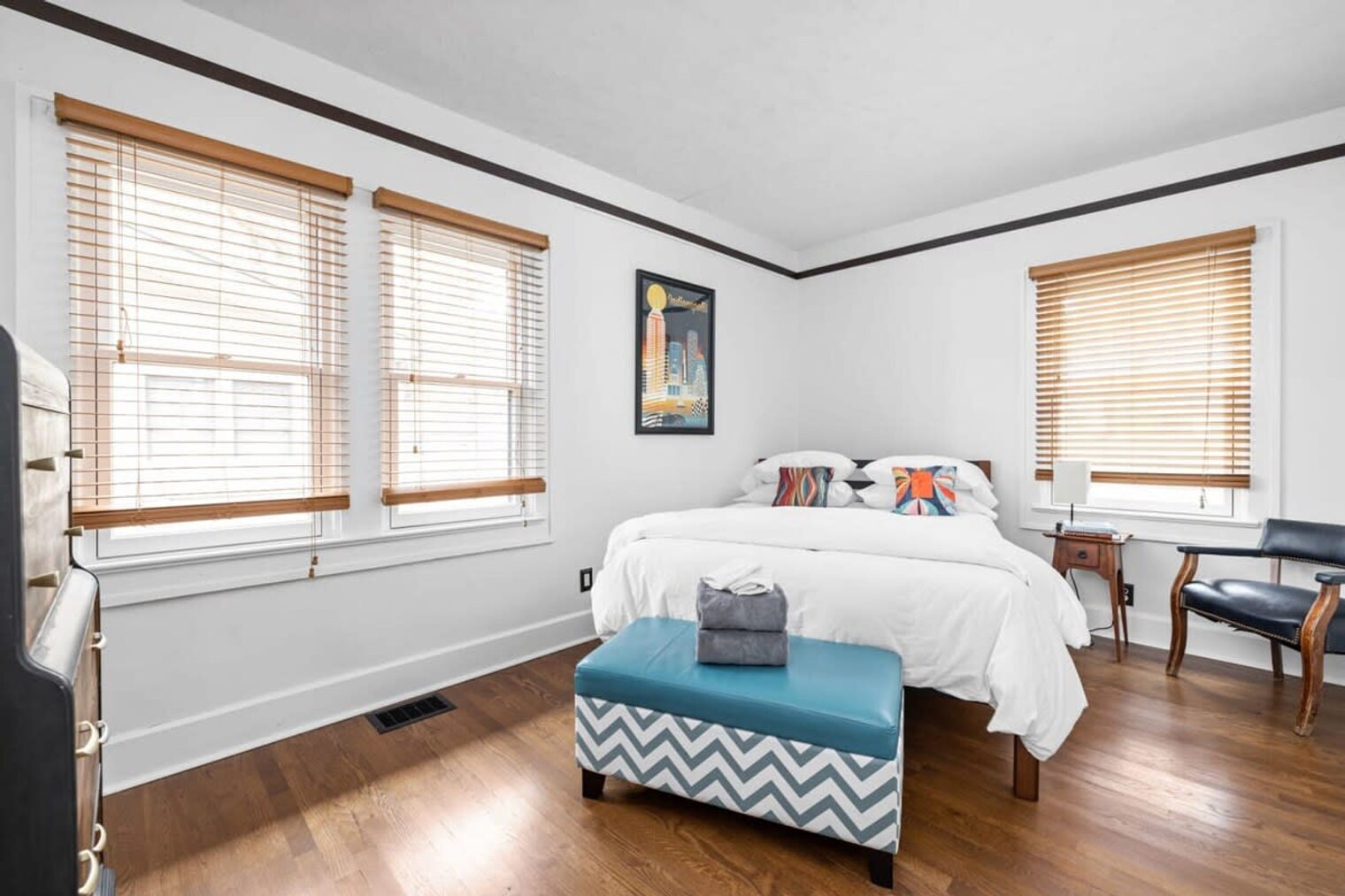 Building Photo - 4452 Carrollton Ave