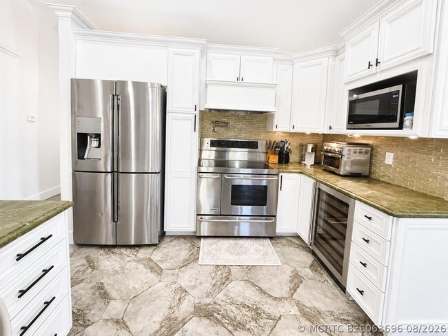 Building Photo - 6373 NW 55th Manor