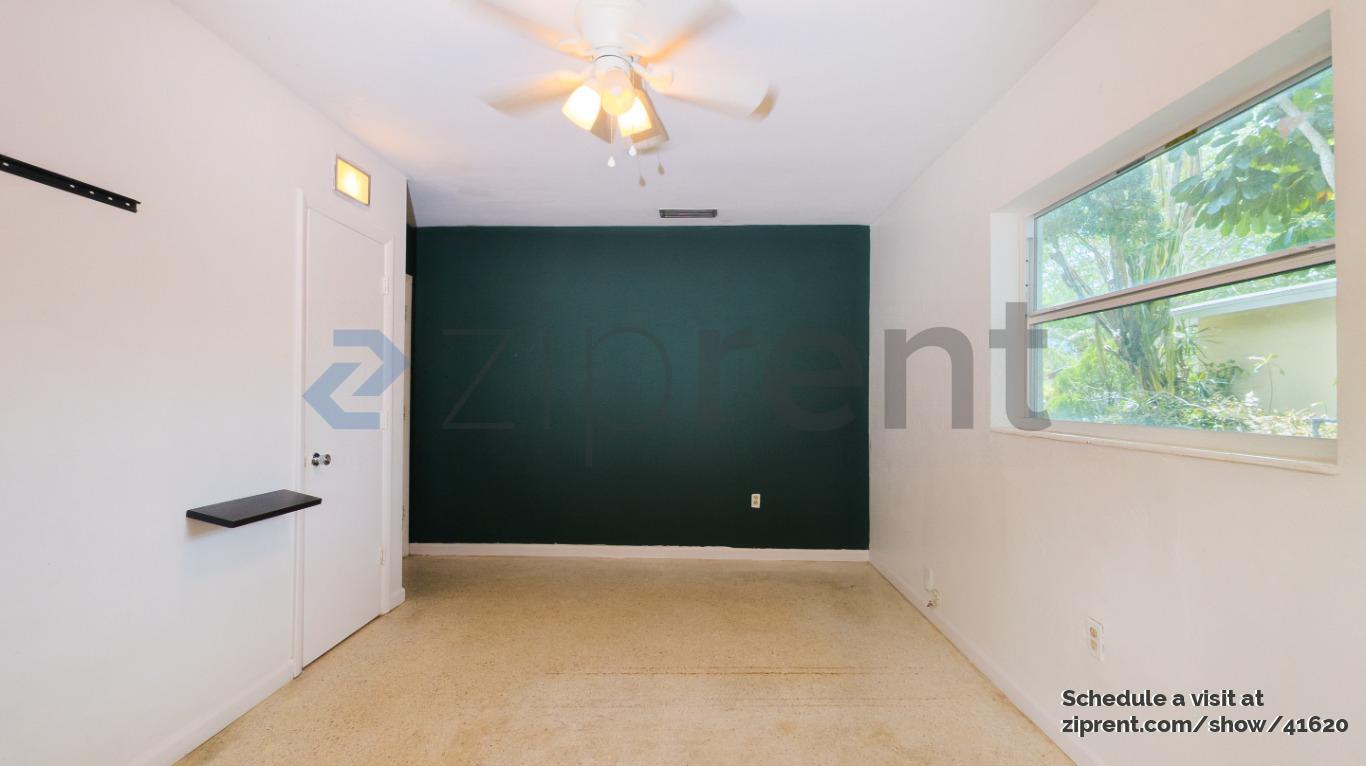 Building Photo - 1600 N 73rd Way