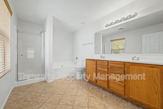 Building Photo - 2755 S Southwind Dr