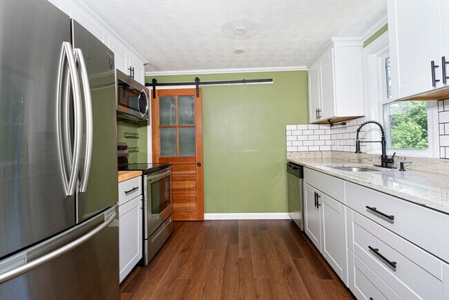 Building Photo - 18 Brookfield Terrace
