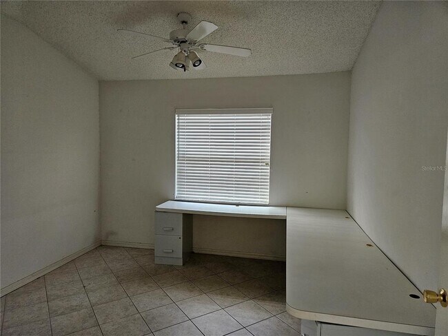 Building Photo - 2421 E Del Webb Blvd
