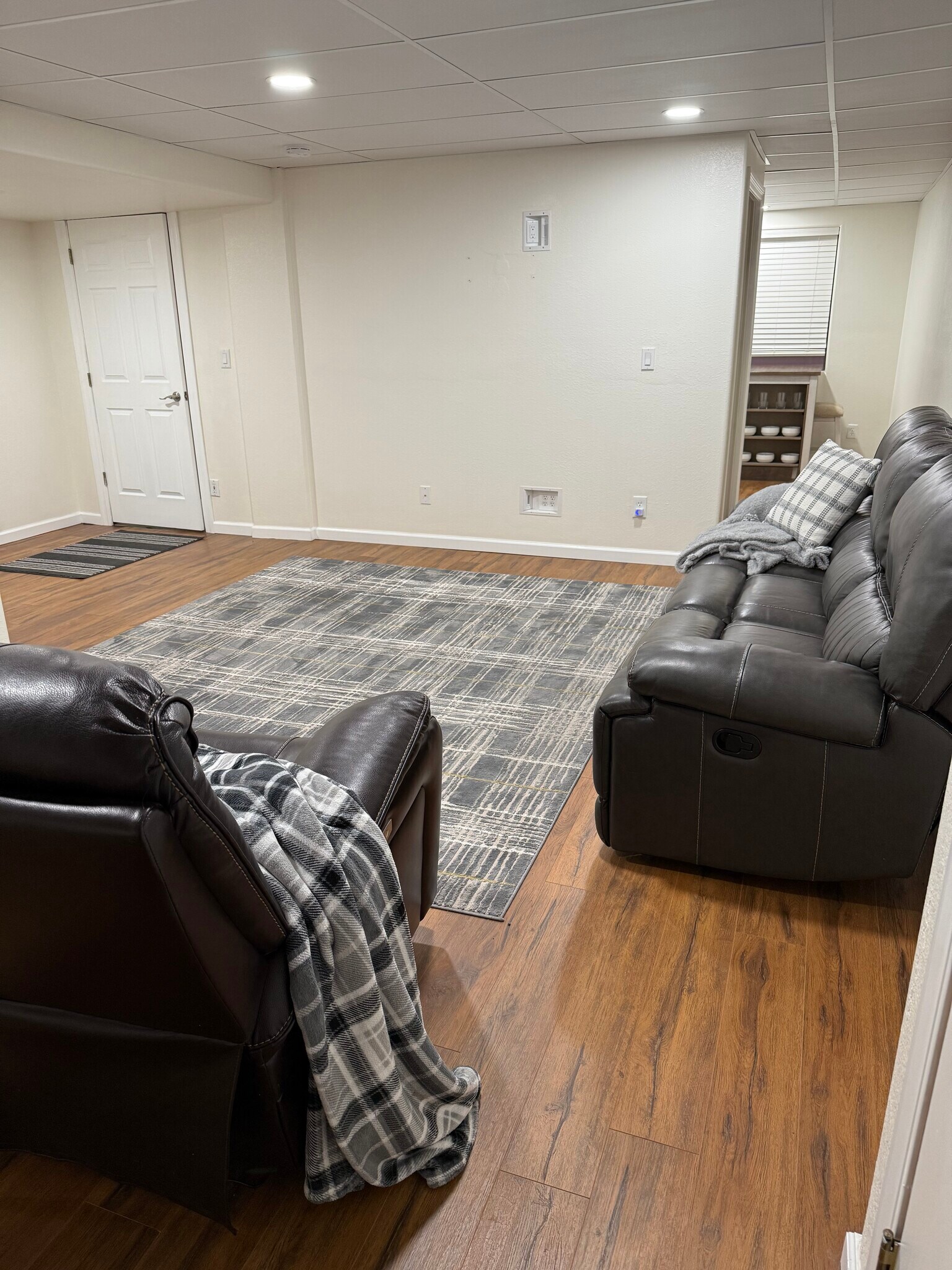 Living room - 214 Eagle Ave