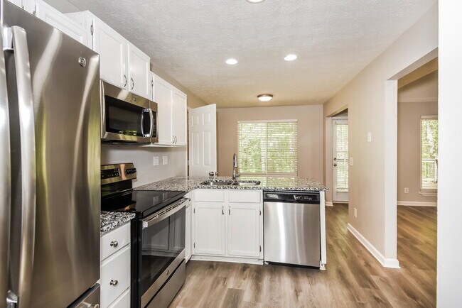 Building Photo - 113 Colemans Bluff Dr