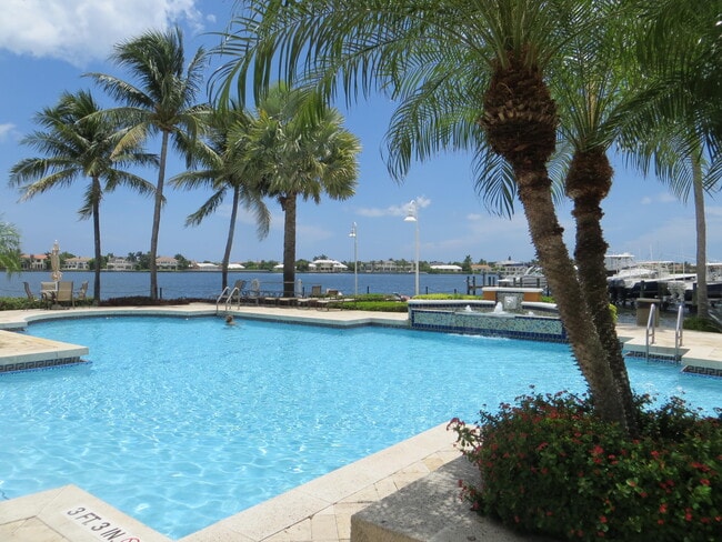 Building Photo - 123 Yacht Club Way