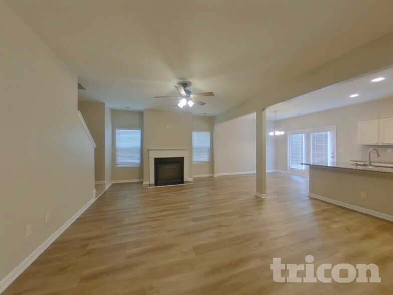 Building Photo - 1630 Labonte Pkwy