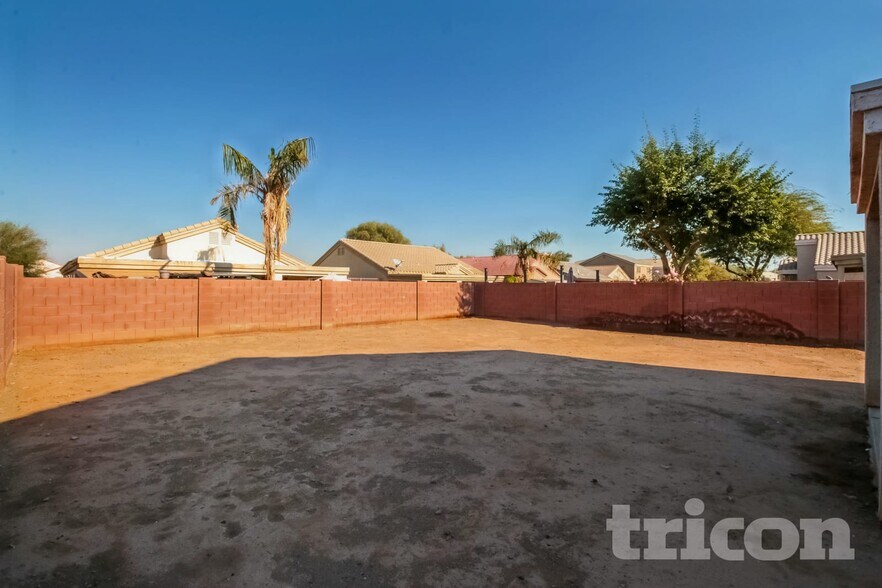 Building Photo - 8332 W Crown King Rd