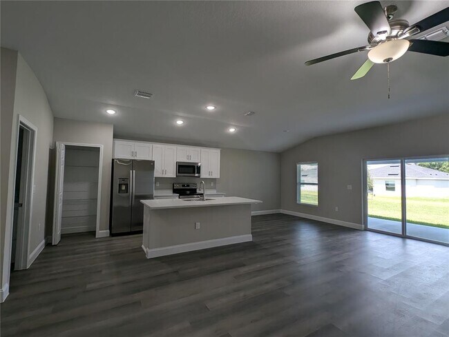 Building Photo - 1209 Vanderway Ln