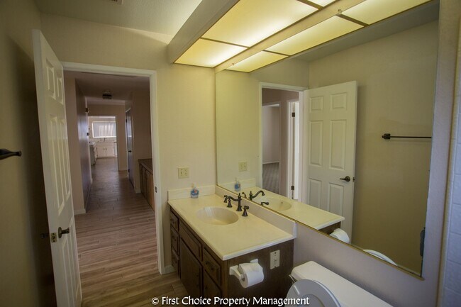 Building Photo - 6794 Rycroft Dr