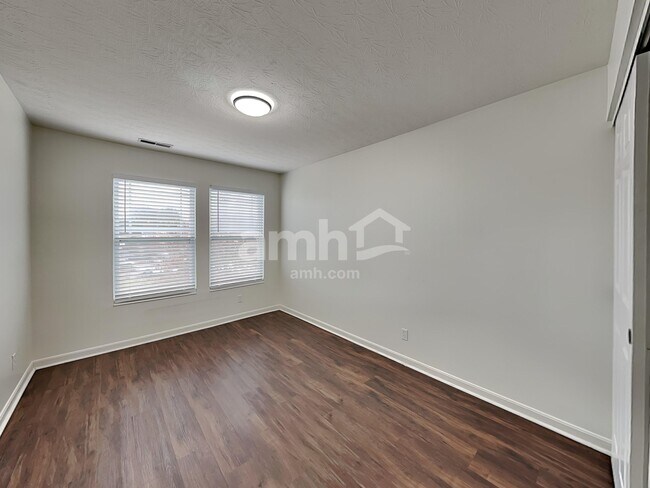 Building Photo - 1178 Edgewater Way