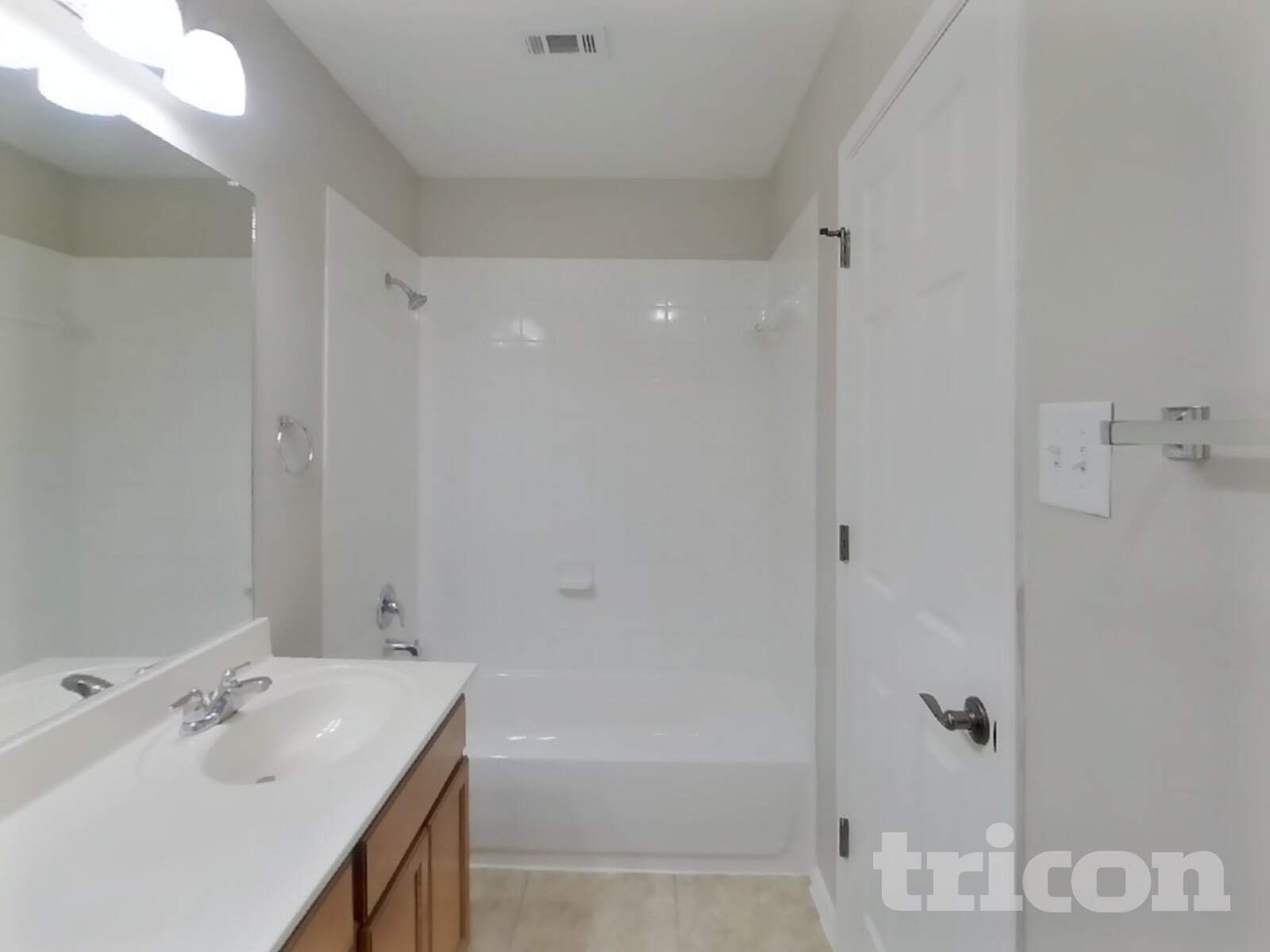 Building Photo - 213 Ridge Bluff