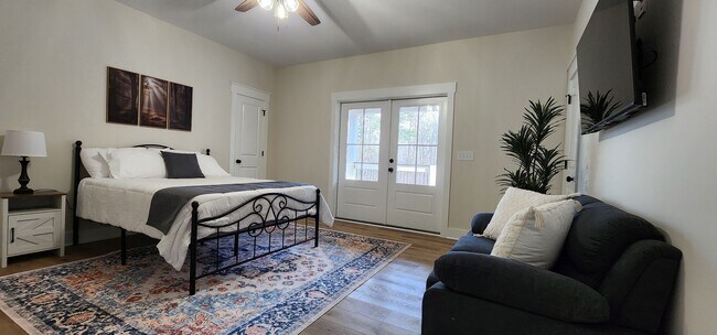 Building Photo - Short term lease-625 Kotter Farms Trail Ev...