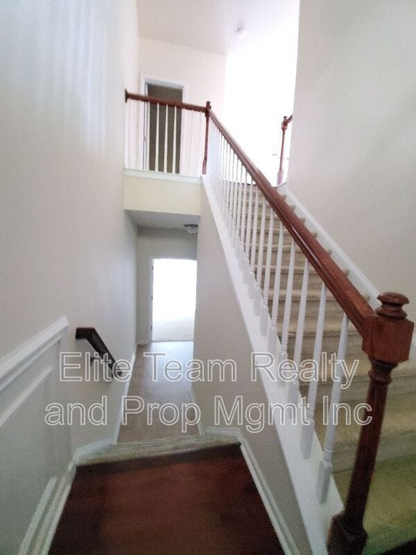 Building Photo - 11190 Bridgewater Dr