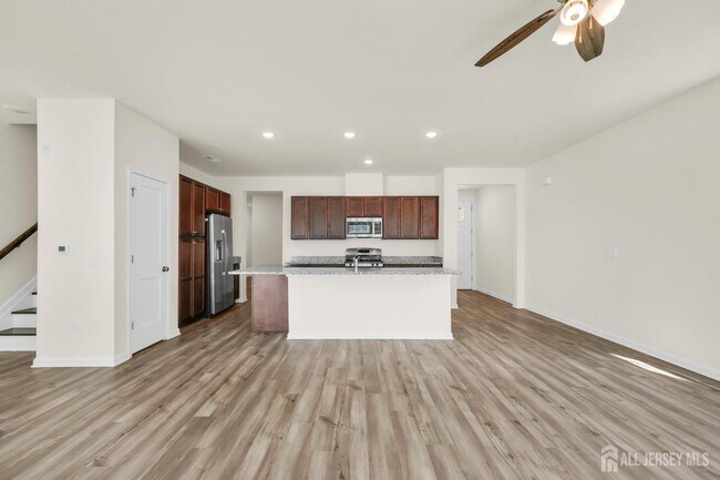 Building Photo - 228 Park Ln