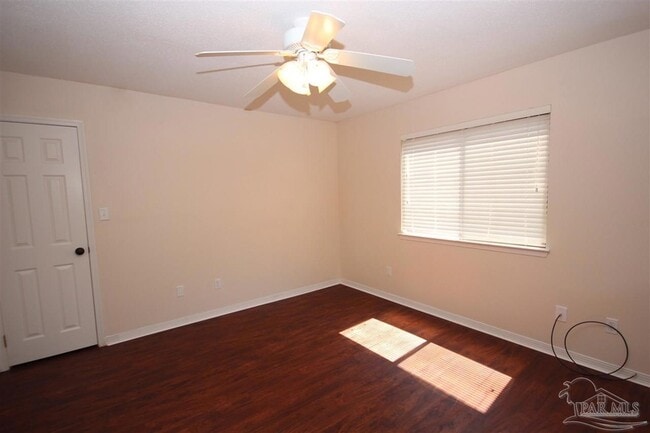 Building Photo - 3528 Parkwood Ave