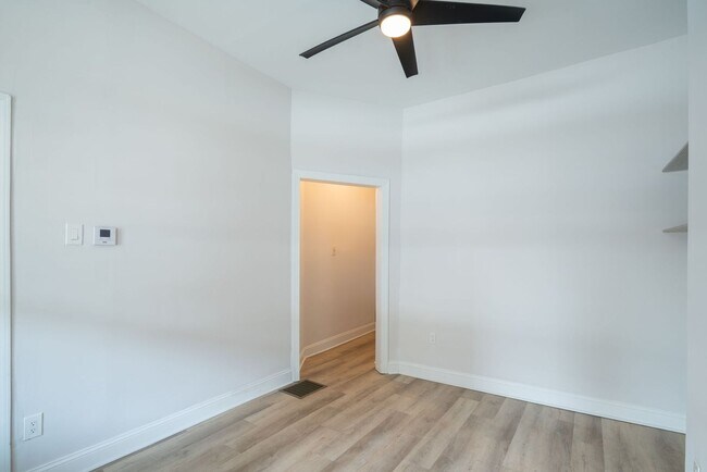 Building Photo - 5102 Spruce St