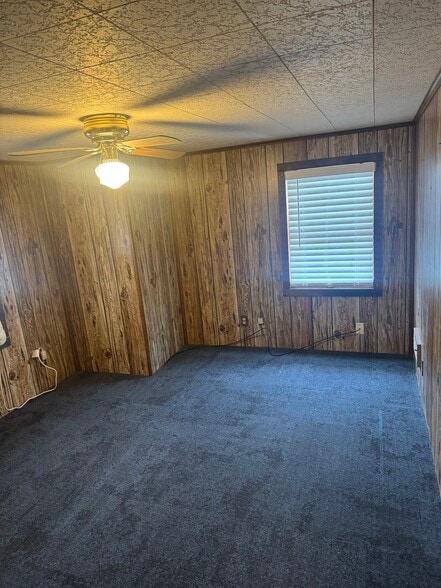 Bedroom 3 - 1335 Parkman Rd NW