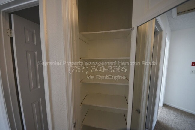 Building Photo - 701 Nottaway Dr