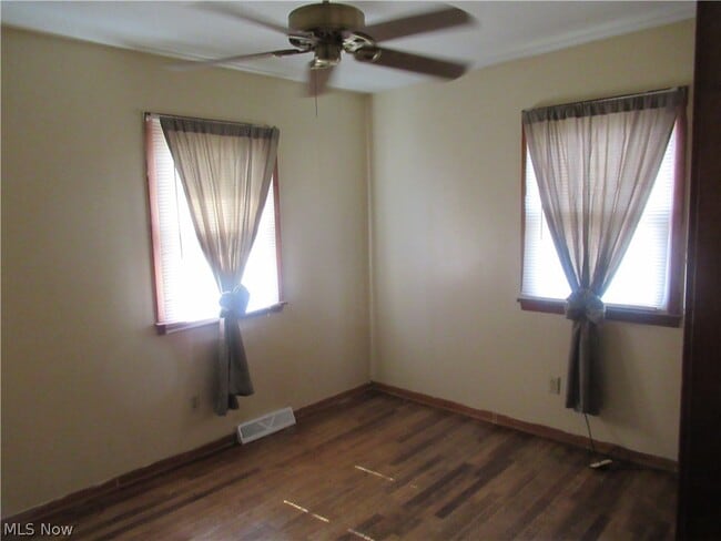 Building Photo - 7594 Southland Rd