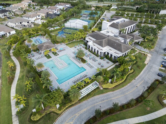 Building Photo - 10660 S Lago Vista Cir