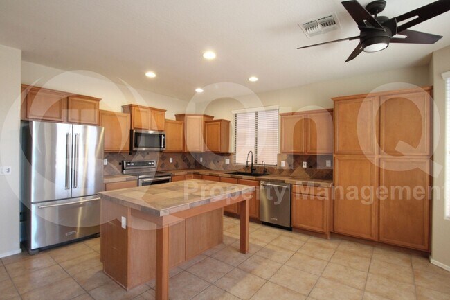 Building Photo - 17008 S 27th Ln