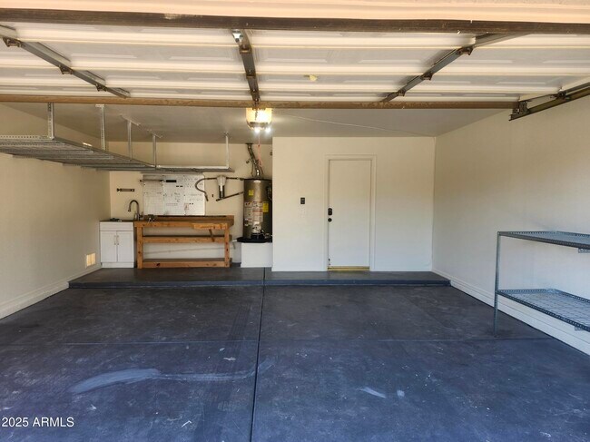 Building Photo - 15846 S 17th Ln