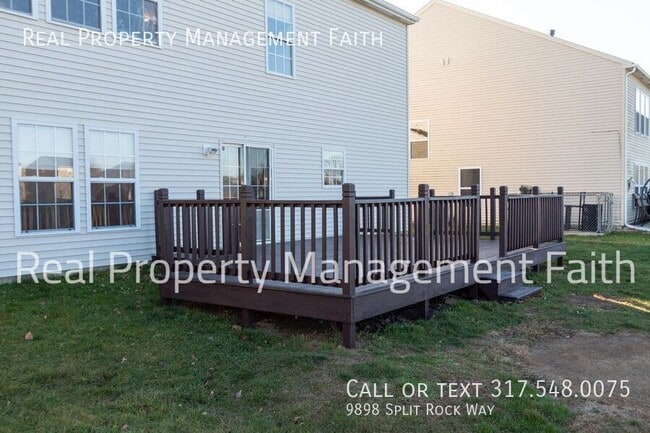 Building Photo - 9898 Split Rock Way